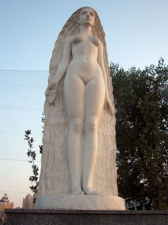 Муза Скульптури (Погляд з Атлантиди). 2007 - DSC02366 768x1024